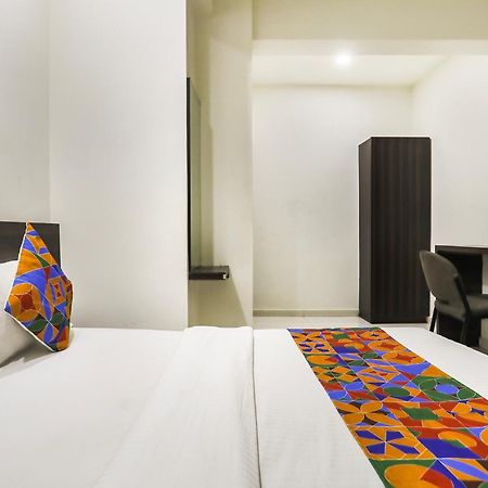 Fabhotel Sk Radźkot Zewnętrze zdjęcie