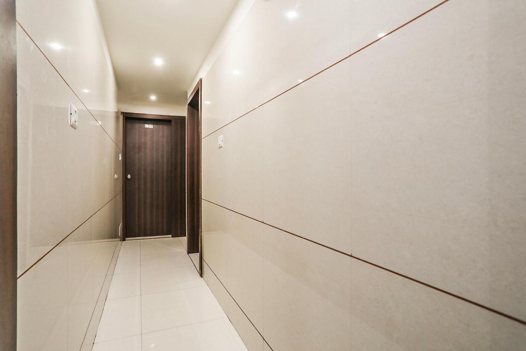Fabhotel Sk Radźkot Zewnętrze zdjęcie