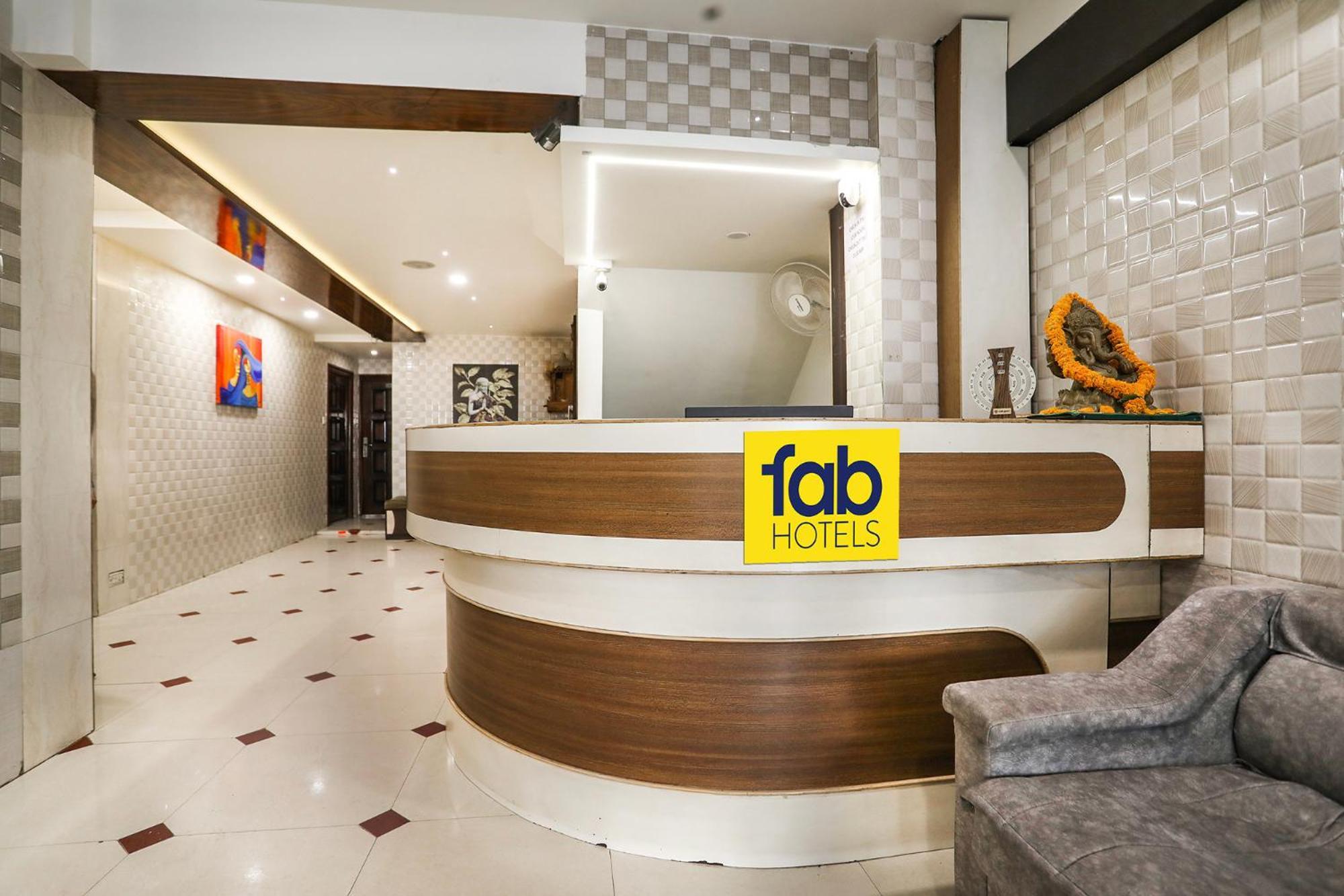 Fabhotel Sk Radźkot Zewnętrze zdjęcie