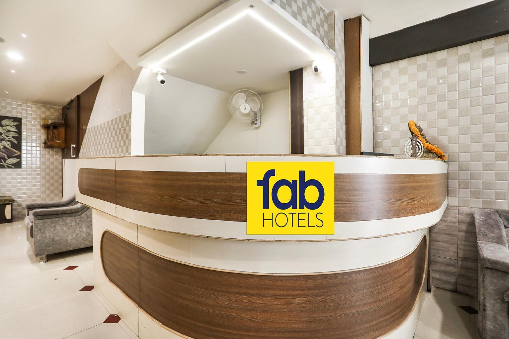 Fabhotel Sk Radźkot Zewnętrze zdjęcie